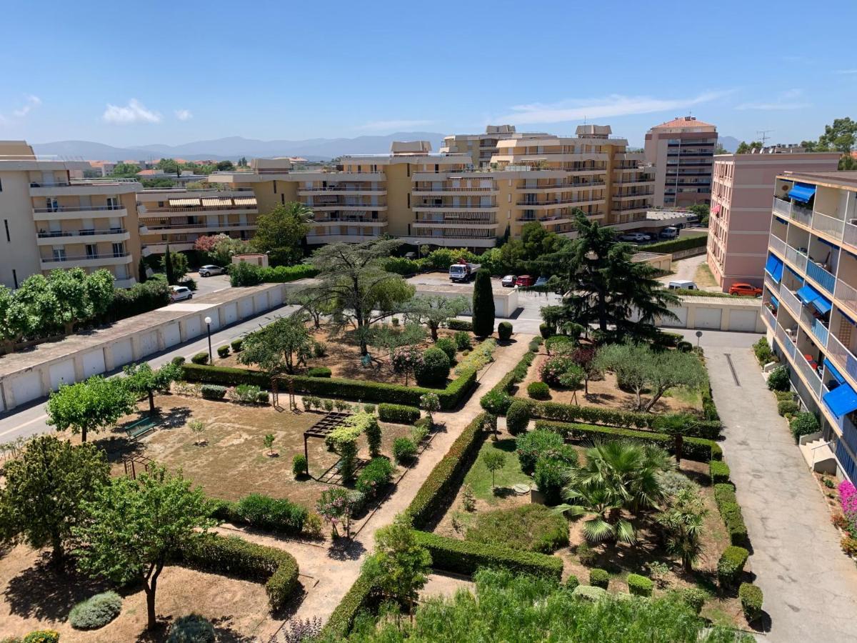 L'Appart Frejus Plage Экстерьер фото